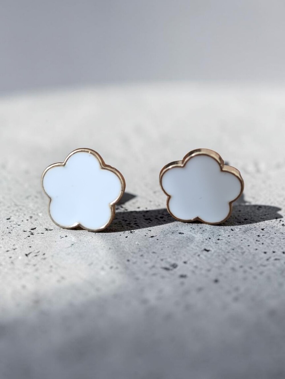 Sassified Boutique Nwt  White Clover Stud Earrings - Gold Trim